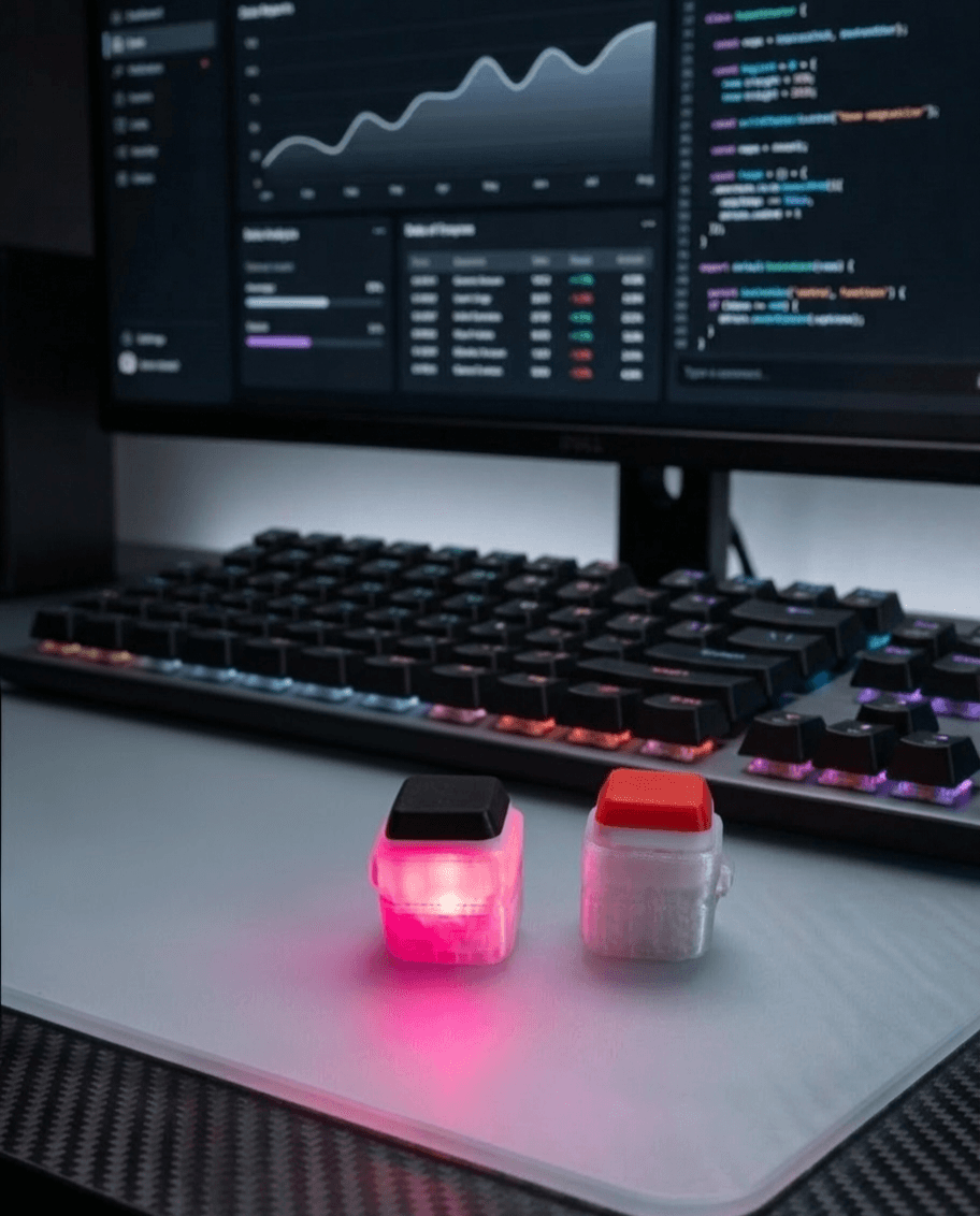 Klikoo 3D Baskı Stres Tuşu klikoo solo – işıklı mekanik stres tuşu (mey stüdyo Özel)